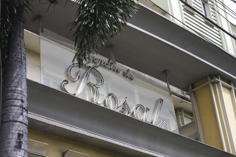 Jardin De Rosal Hotel Pasig City Esterno foto
